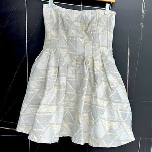 Strapless dress